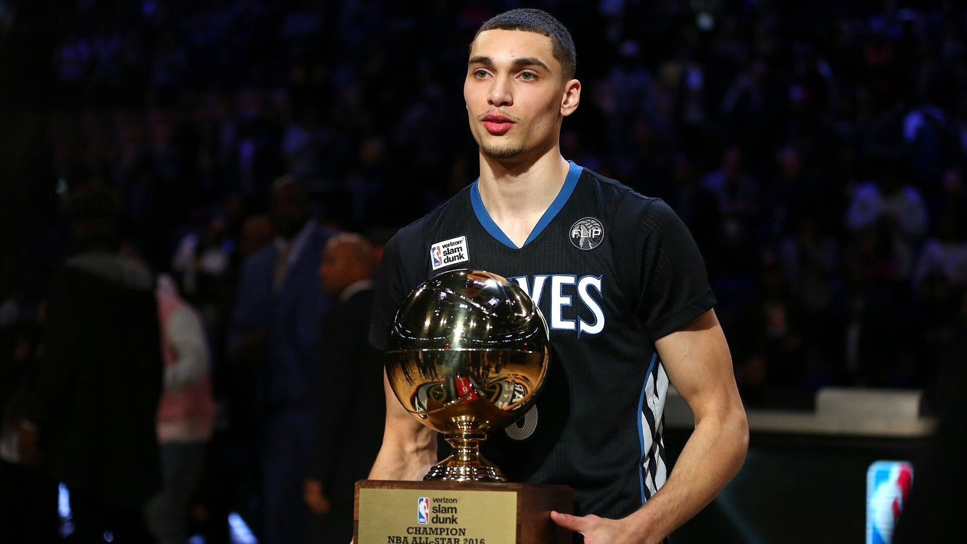 世界短道速滑锦标赛：中国队斩获四金一银，2020年世界短道速滑比赛视频